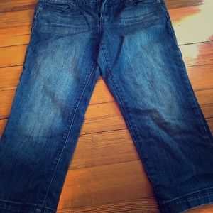 DKNY Capri Jeans